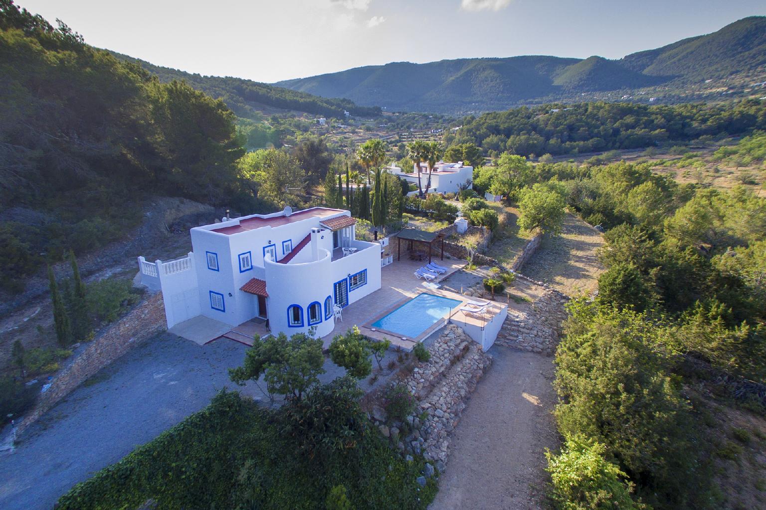 Villa  Vista Image No. 1